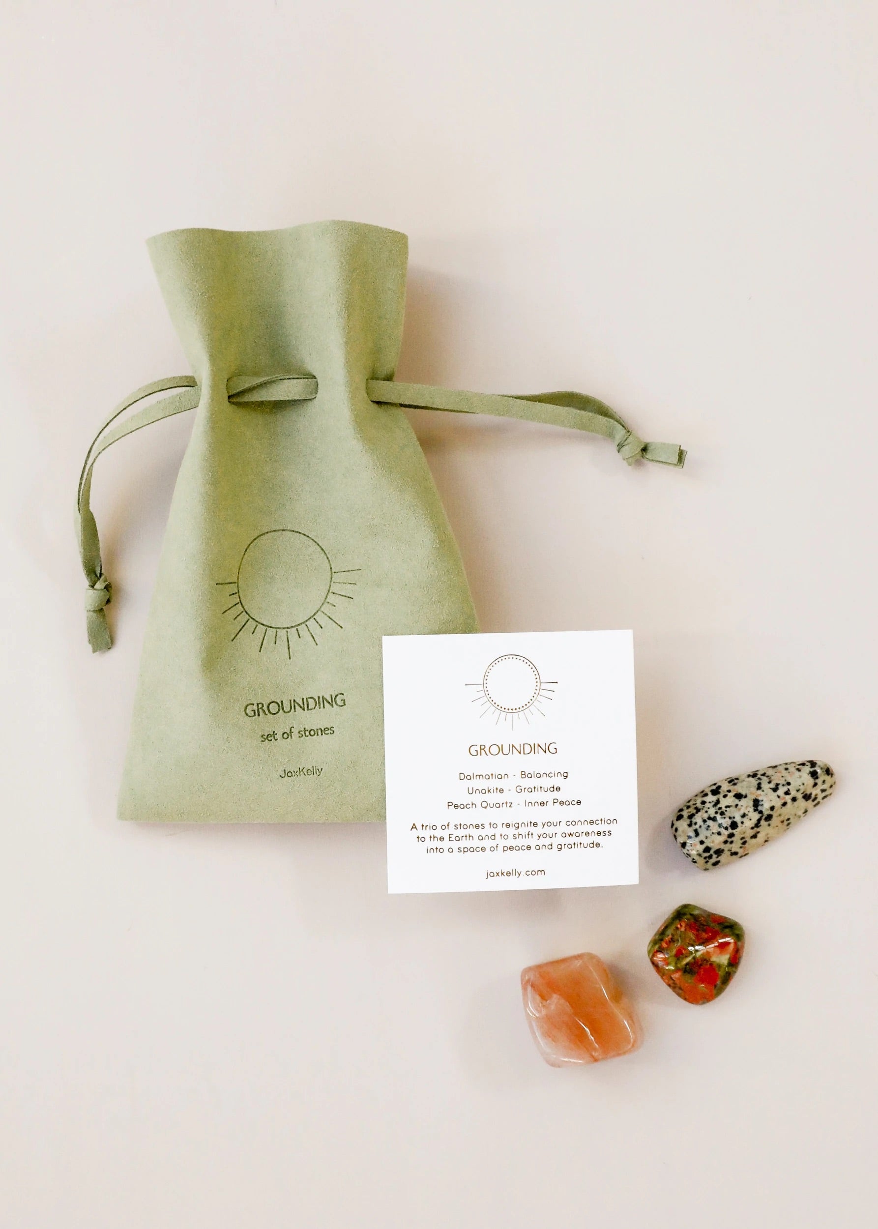 Grounding Crystal Kit with drawstring bag